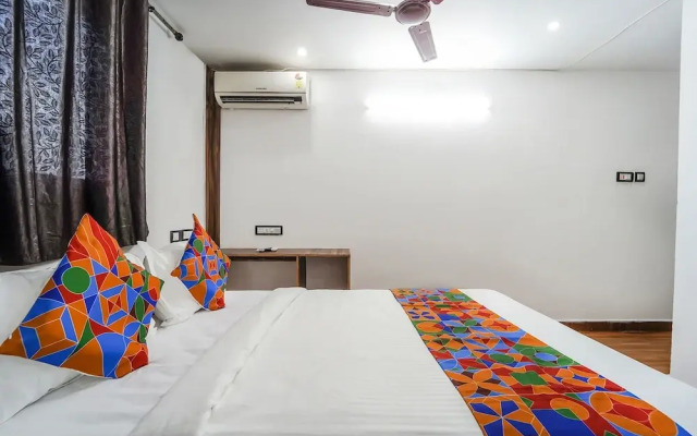 Fabhotel Chakra
