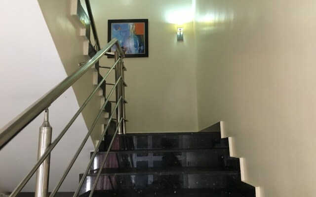 Parktonian Hotel Ikate