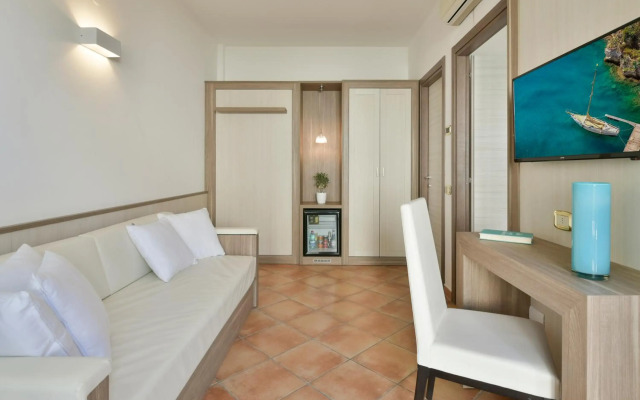 Heracles Village Hotel