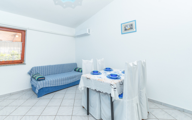 Sunset Sea View Blue Apartment