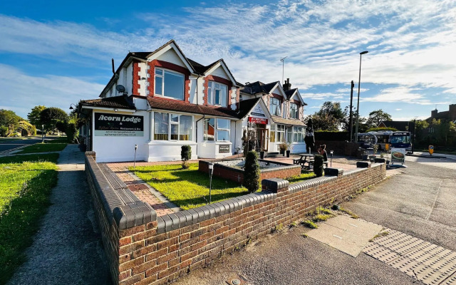 Acorn Lodge Gatwick