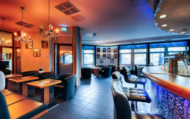 Enjoy Hotel am Studio
