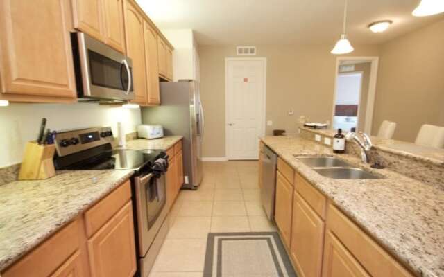 5049 Shoreway Loop #206,
