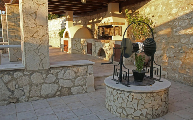 Elaia Villas