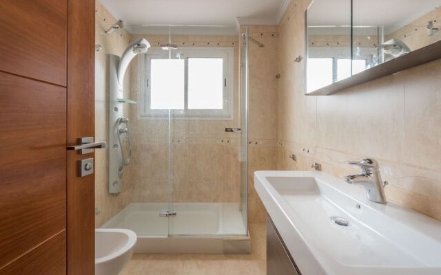 Infocom Apartment Severo Ochoa City Center