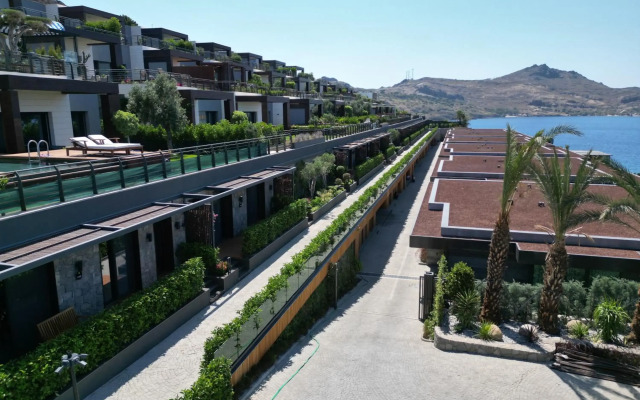 Gala Suites & Villas