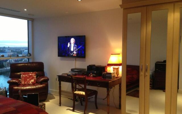 Excel Ex.Ctr.2 Bed Waterfront Penthouse