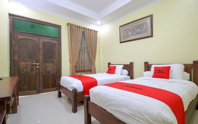 Canting Prodo Traditional Hotel
