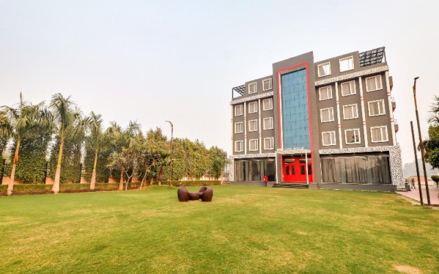 OYO Townhouse 76476 Jashn