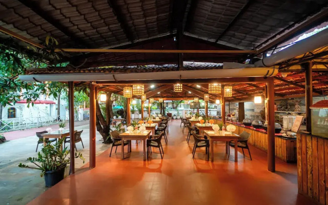 Kristal Sands Beach Resort