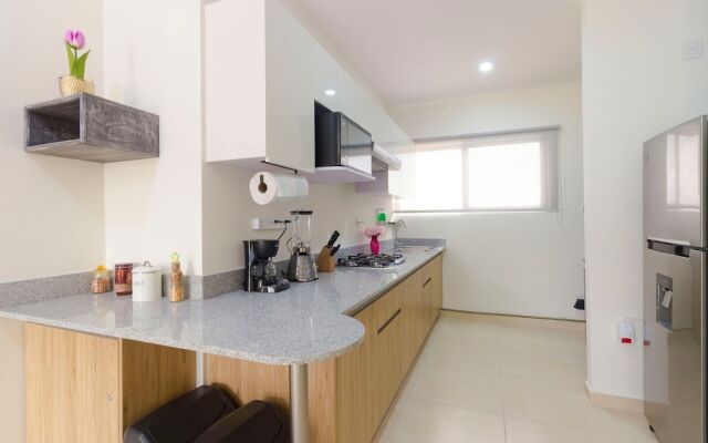 Breezy & Bright Full Apartment