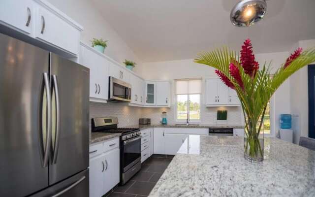 Spectacular Private 3 Bedroom Villa in Gated Community