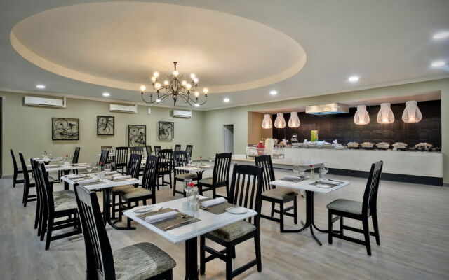 Evander Villas Hotel and Conference Center