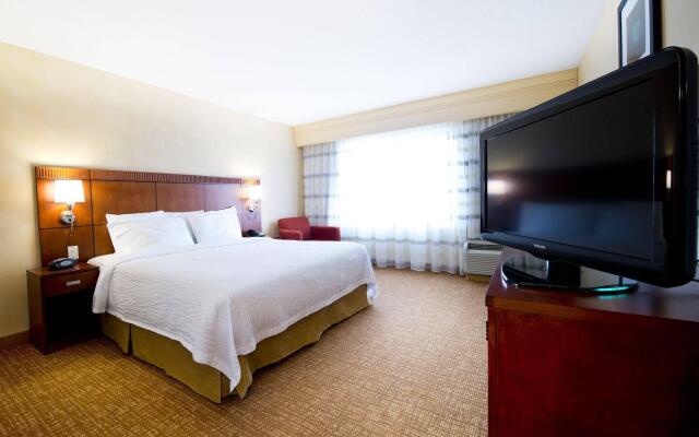 Courtyard by Marriott Mississauga - Airport Corporate Centre West