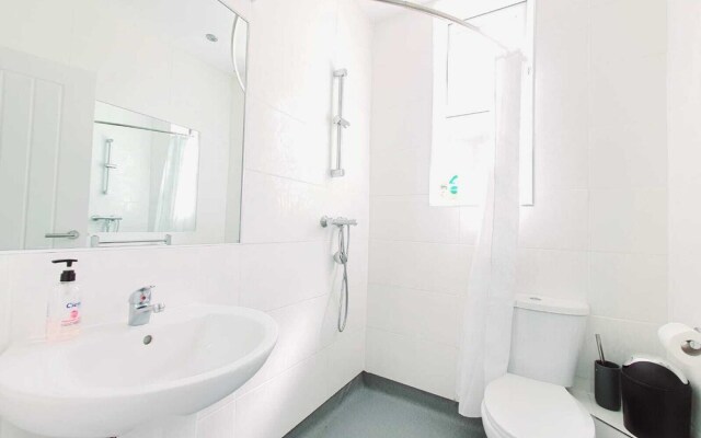 Dysa Bloomfield House