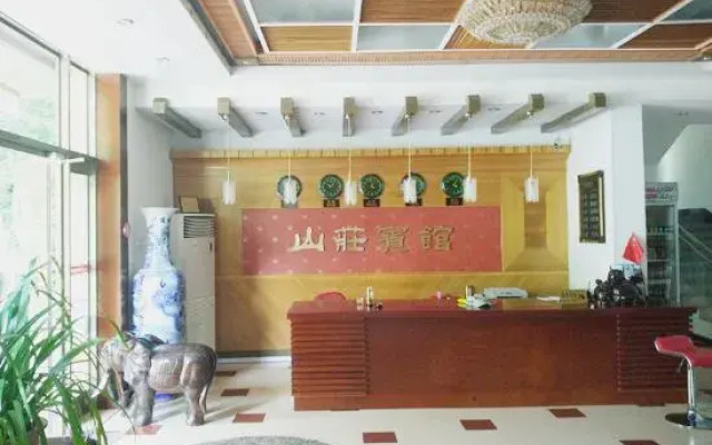 Jingpo Lake Mountain villa hotel