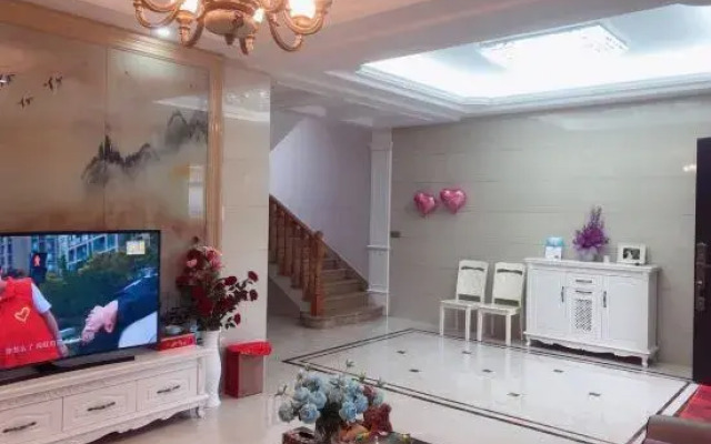 Noah's Ark Theme Hostel