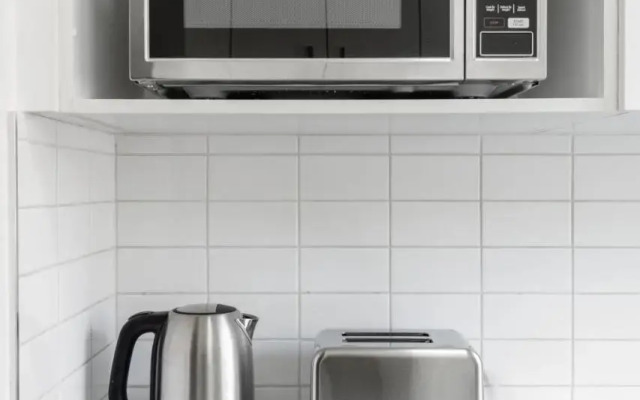 Burwood Lovely 2-bedroom Unit with Free parking