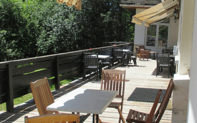 Auberge de Jeunesse HI Chamrousse