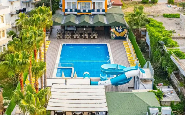 De Mare Famly Hotel