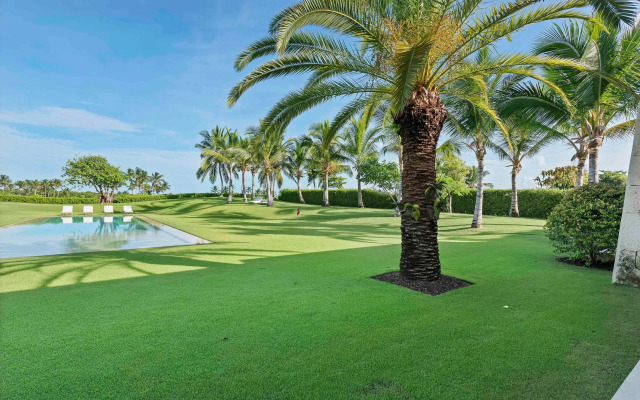 Magnificent 5BR Modern Tropical Villa With Pool