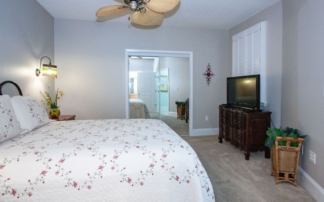 Crb1113 3 Bedroom Condo