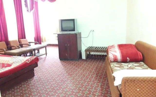 Hotel AJ International