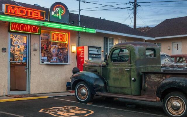 Route 66 Motel