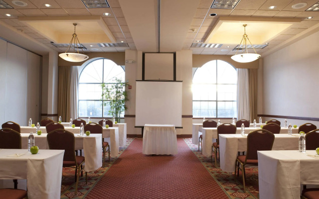 Holiday Inn Express Federal Way Seattle South by IHG