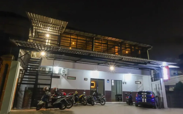 OYO 1690 Bright Batavia Near Gereja Kristen Kalam Kudus Mangga Besar