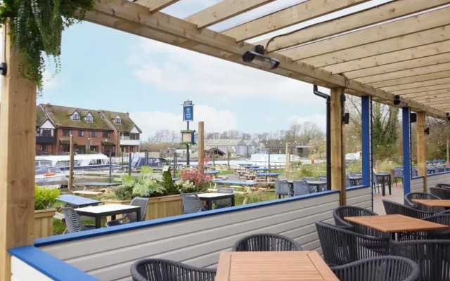 Kings Head Hotel by Greene King Inns