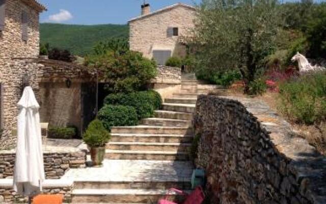 Le Clos des Amandiers