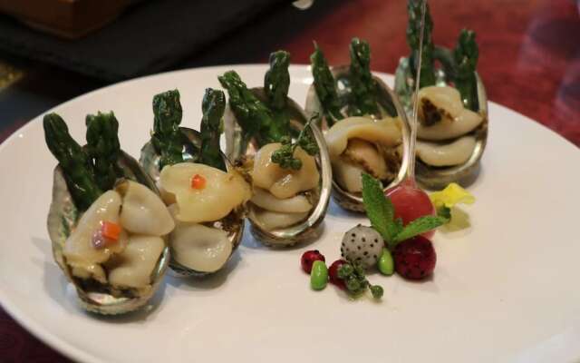 Yantai Dexin International Hotel