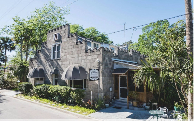Castle Garden Bed & Breakfast