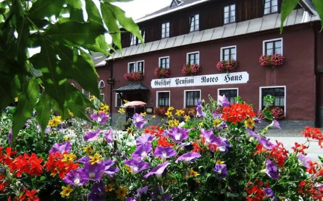 Gasthof-Pension Rotes Haus