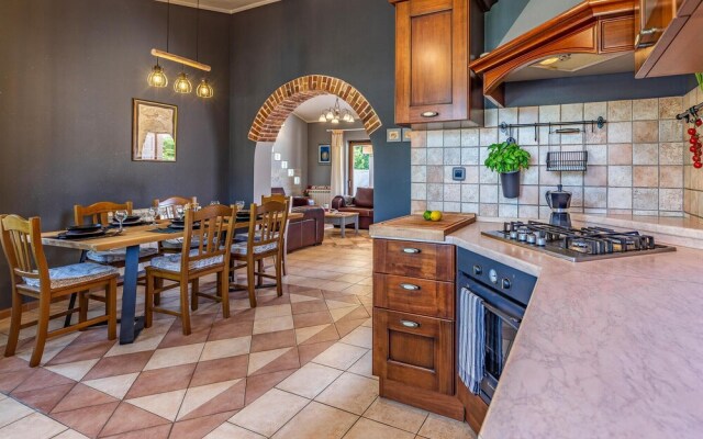 Stunning Home in Medulin With Wifi and 4 Bedrooms
