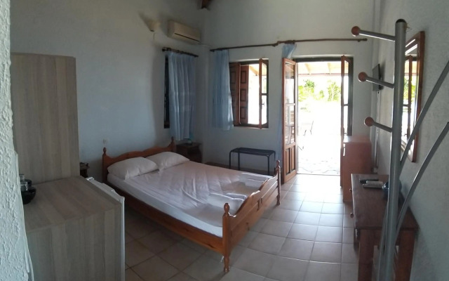 Stoupa Properties Rooms