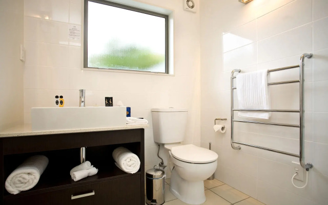Sea Spray Suites