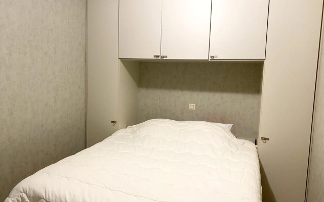 Apartment in Nieuwpoort by the Beach