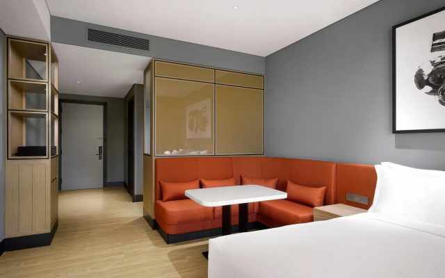 GRAVITY JOSUN Seoul Pangyo, Autograph Collection