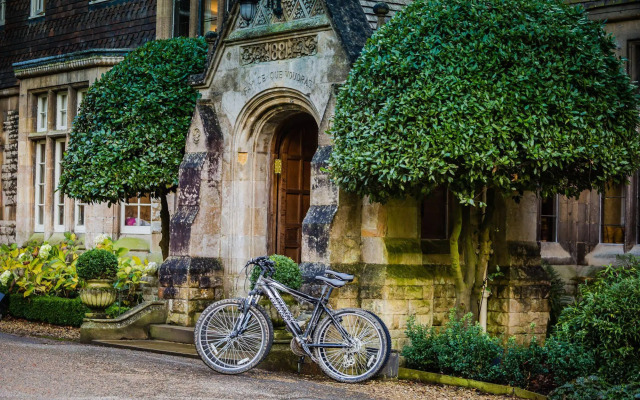 Hambleton Hall
