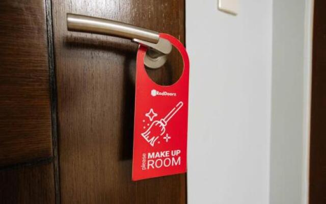 Reddoorz Plus @ Yeesort Ledesco Village