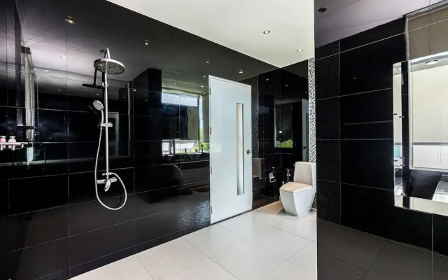 Unique Pool Villa with 5 Bedrooms and Sea View (PM-C1)