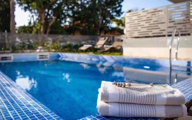 Boban Luxury Suites