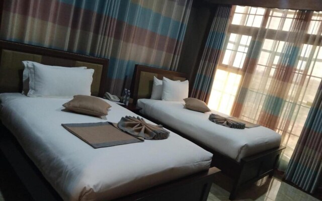Hera Hotel