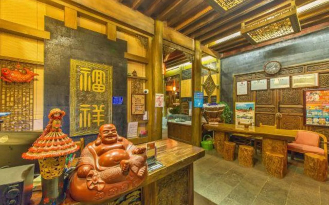 Jiuqi Fuxiang Inn (Lijiang Ancient City Dashuiche Branch)