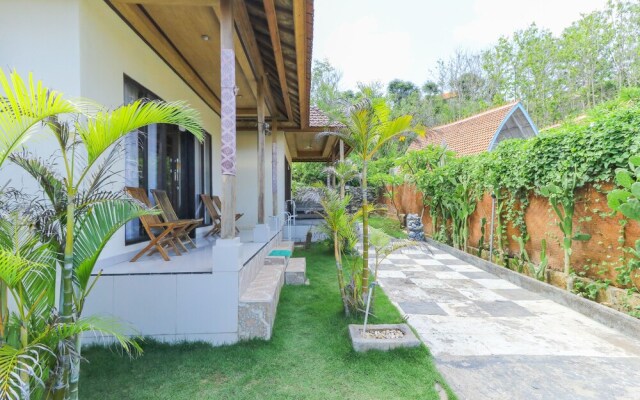 Manta Cottages with Sea View