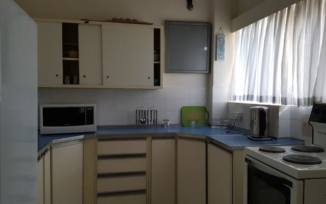 Lolos Elegant Three Bedroom Apartment