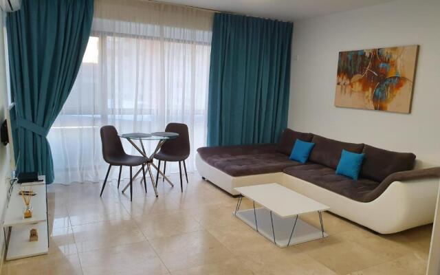 Apartament Bianca- Ariadna Residence