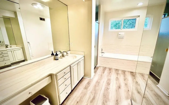 Pacific Dreams Home in Calabasas